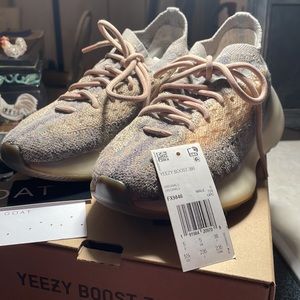 YEEZY BOOST 380 by ADIDAS Mistrf size 5.5
